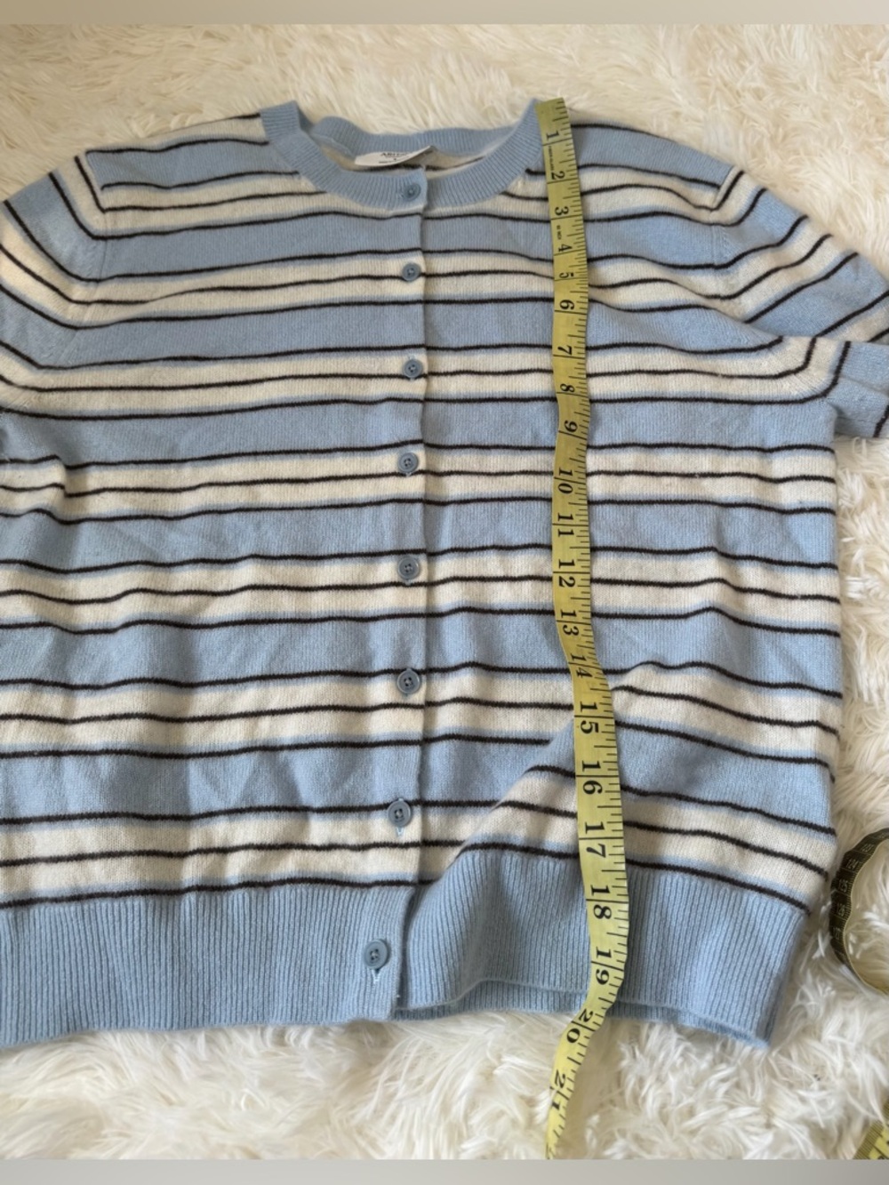 Aritzia Bare Cashmere Exemplar Cardigan - Picture 5 of 8